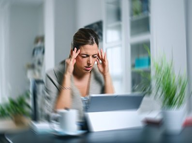 persoana cu vertij, senzatie de ameteala